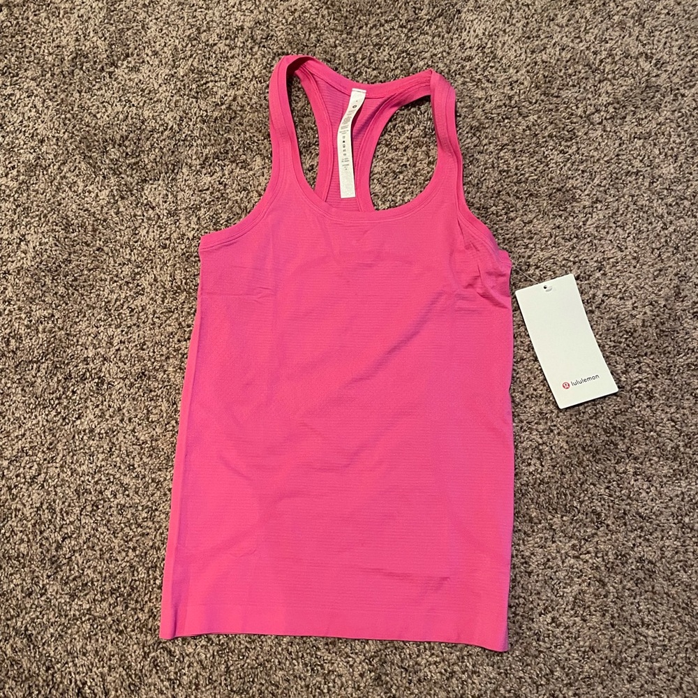 Sonic pink lululemon swiftly tech tank top size 4